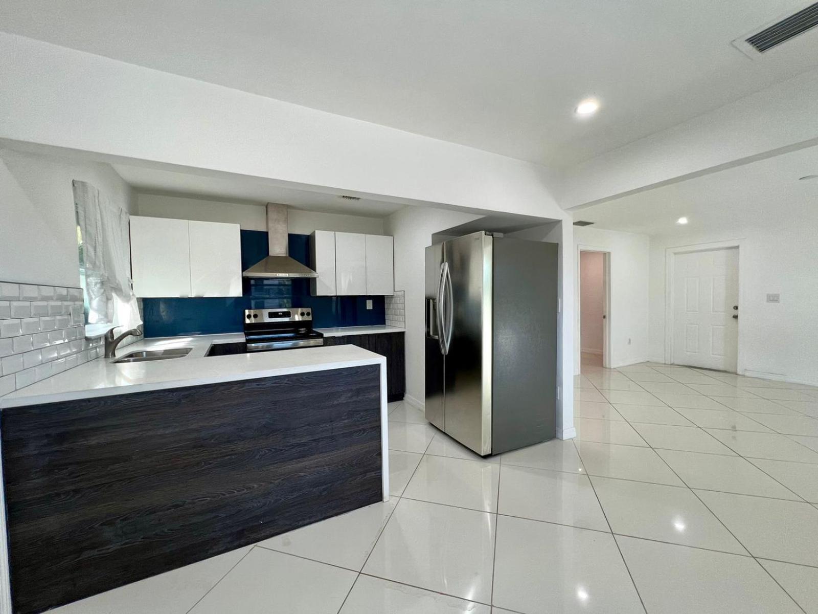 Beautiful, Fully Furnished 4Bed 2Bath House - 5 Minute Walk To Miracle Mile Downtown Coral Gables Villa Miami Dış mekan fotoğraf